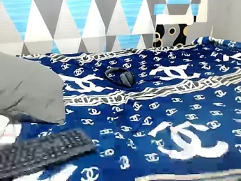 Trish_CurveCock webcam model stream image