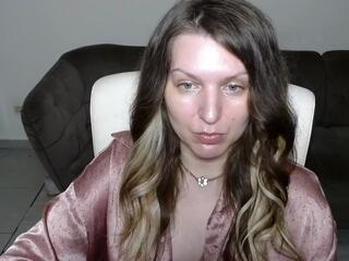 Rebekah Clarke webcam model stream image