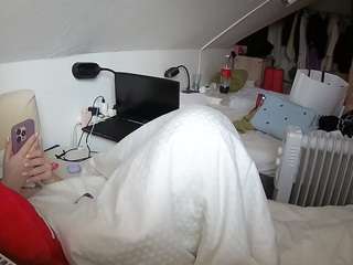 voyeurcam-julmodels-bed-4 webcam model stream image