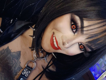 RhianaSollway webcam model stream image