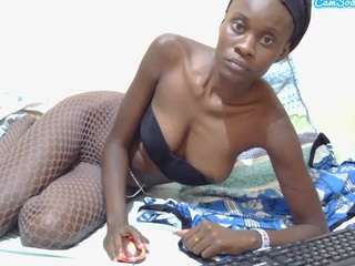 sweet-razzy webcam model stream image