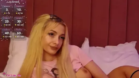 PinkySparks webcam model stream image