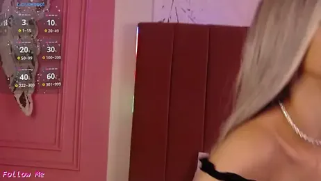 PinkySparks webcam model stream image