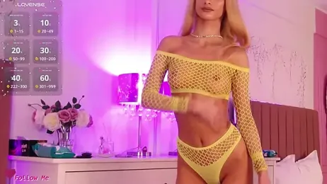 PinkySparks webcam model stream image