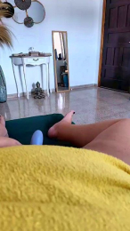 Bembeleza webcam model stream image