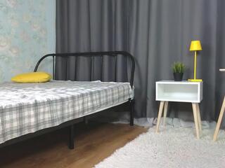 Lavone Quartieri webcam model stream image