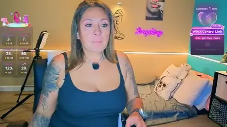 bossyroxy84 webcam model stream image