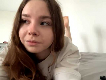 Lil-RO-XO webcam model stream image