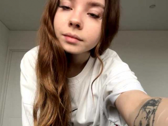 Lil-RO-XO webcam model stream image