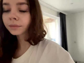 Lil-RO-XO webcam model stream image