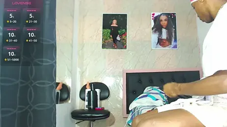 k_stormi_ webcam model stream image