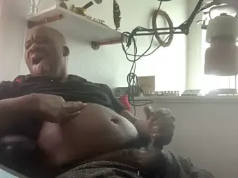 bigshh8 webcam model stream image