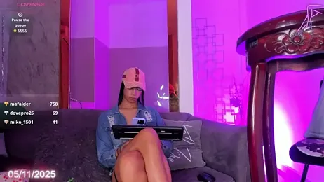 Sussy_Hots webcam model stream image