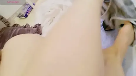 maii- webcam model stream image