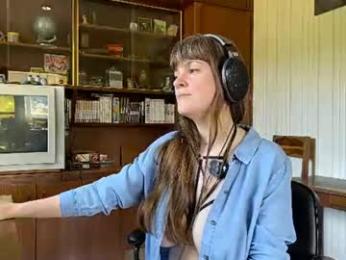 claire_moulin webcam model stream image