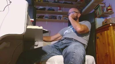 hugot9374 webcam cam4 model stream image