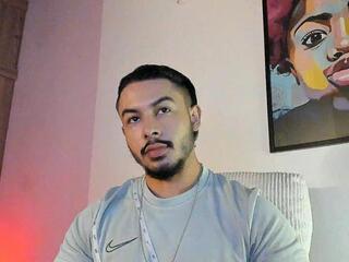 Justin Whitte webcam model stream image