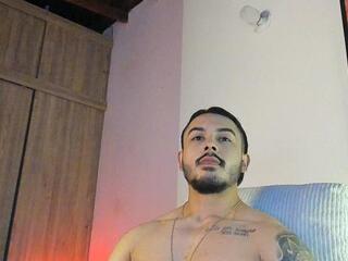 Justin Whitte webcam model stream image