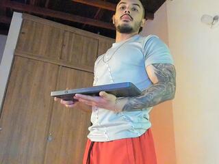 Justin Whitte webcam model stream image