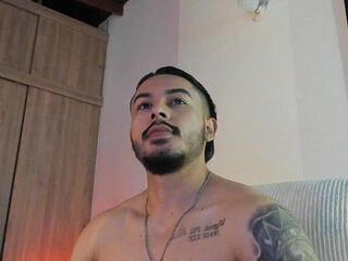 Justin Whitte webcam model stream image