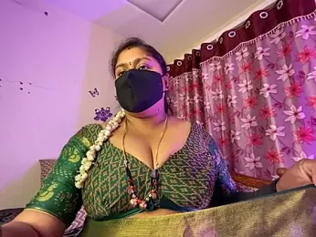 LouleyRani_ webcam model stream image