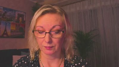 VanessaLUX webcam model stream image