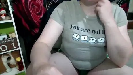 AverageRose webcam model stream image