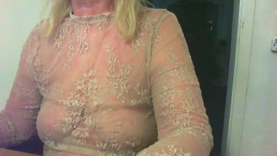 Milfmoni webcam model stream image