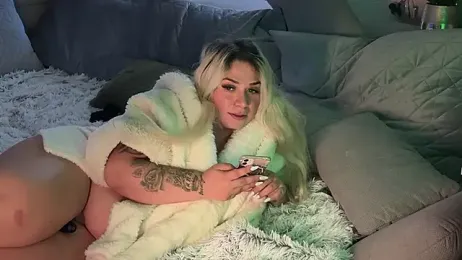 Monageil webcam model stream image