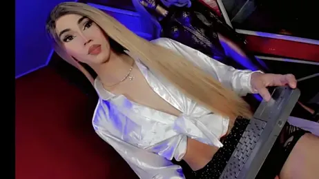 emelly_horny_ webcam model stream image