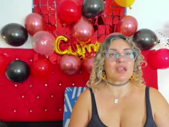 sweet__mature webcam model stream image