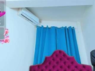 ninadee webcam model stream image