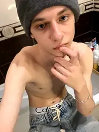 bunny_ben webcam stripchat model stream image