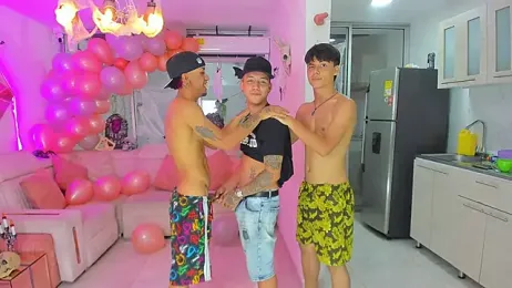 Houseofwarrios webcam stripchat model stream image