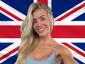 LovelyLydia webcam model stream image