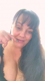 Annalyluky webcam model stream image