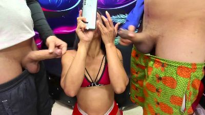 room_kiitty webcam model stream image