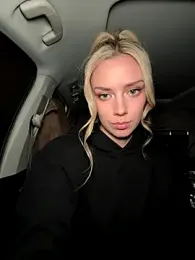 HopeHeaven webcam model stream image