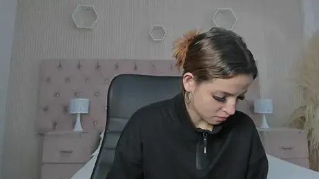 MadisonSky_ webcam model stream image