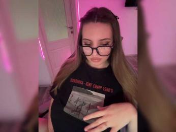 CrisKiss webcam model stream image