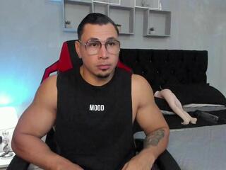 Tyler Benz webcam model stream image