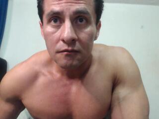 Edde Max webcam model stream image