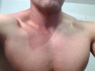 Edde Max webcam model stream image