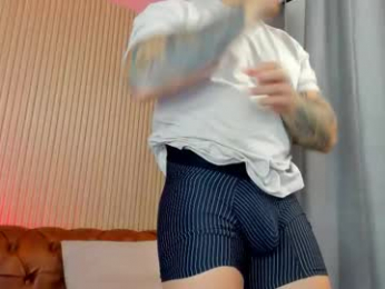 kylenorth_ webcam model stream image