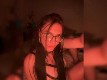 SerAli webcam bongacams model stream image