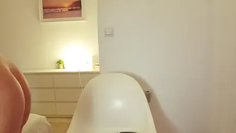 StracciaStella- webcam model stream image