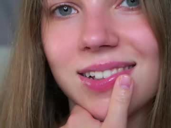 roxannastoo webcam model stream image