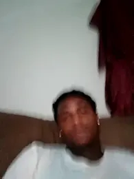 Dropdingo webcam model stream image