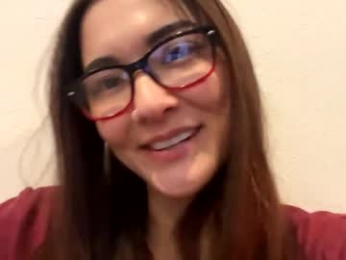 lovelyqueenaria webcam model stream image