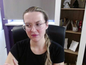 Soft-Zoey webcam model stream image